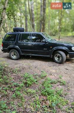 Позашляховик / Кросовер Ford Explorer 2000 в Глухові