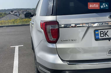 Внедорожник / Кроссовер Ford Explorer 2019 в 