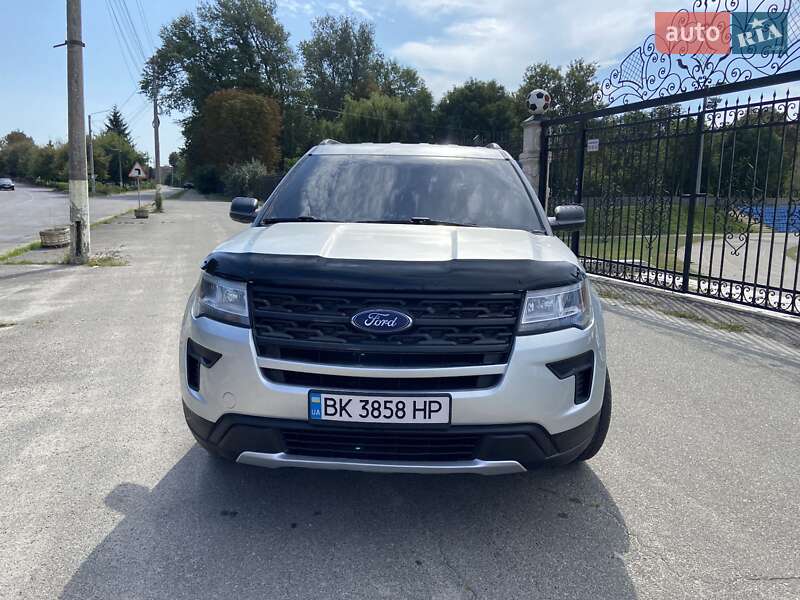 Внедорожник / Кроссовер Ford Explorer 2018 в Макарове