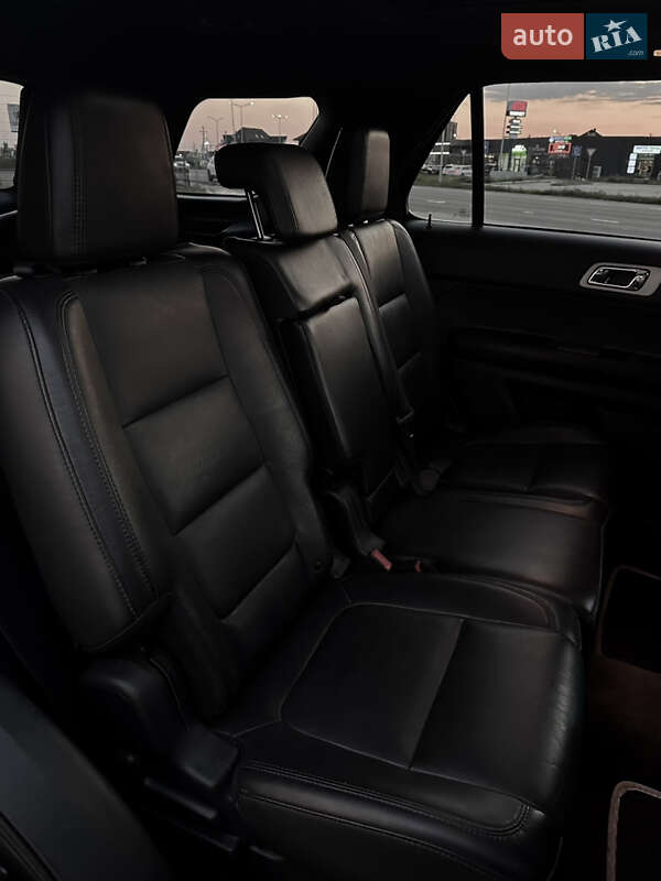 Позашляховик / Кросовер Ford Explorer 2015 в Луцьку фото 9 Позашляховик / Кросовер Ford Explorer 2015 в Луцьку