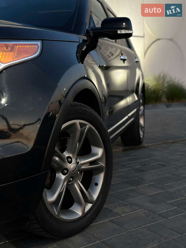 Позашляховик / Кросовер Ford Explorer 2015 в Луцьку фото 7 Позашляховик / Кросовер Ford Explorer 2015 в Луцьку