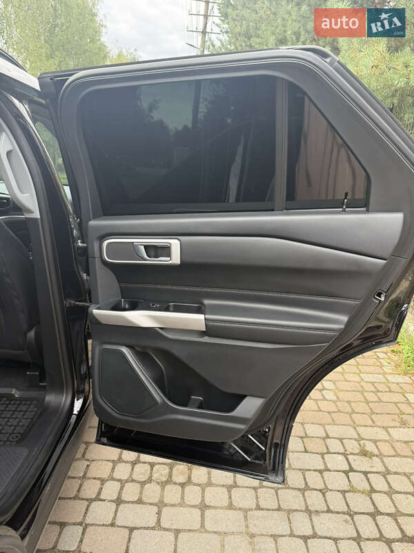 Позашляховик / Кросовер Ford Explorer 2022 в Стрию