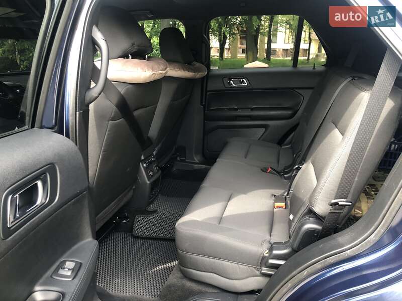 Внедорожник / Кроссовер Ford Explorer 2017 в Владимирце