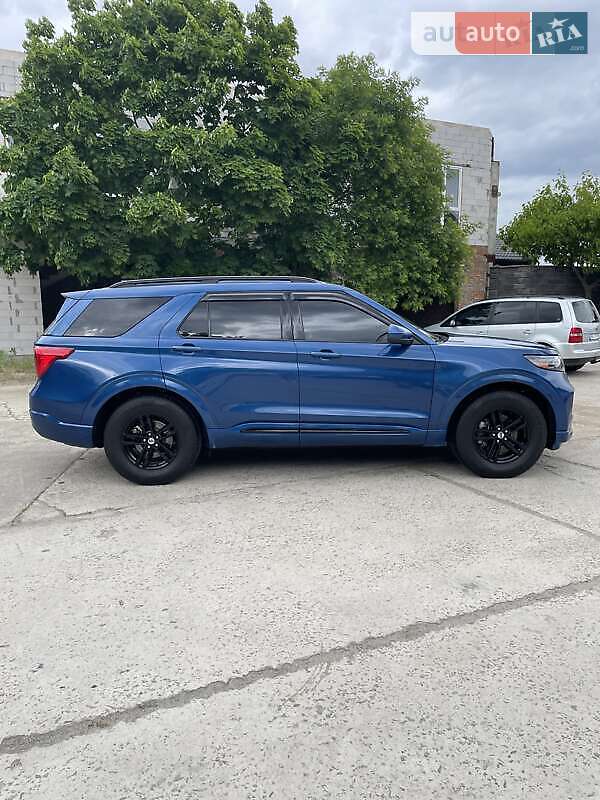 Позашляховик / Кросовер Ford Explorer 2020 в Вараші