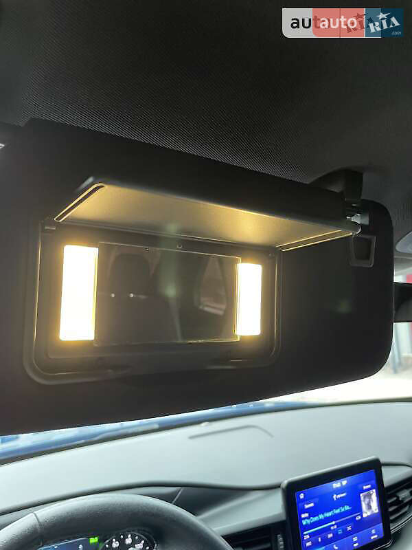 Позашляховик / Кросовер Ford Explorer 2020 в Вараші