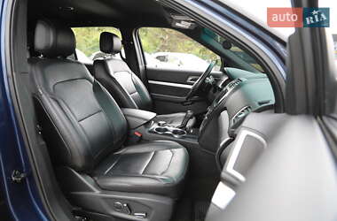 Внедорожник / Кроссовер Ford Explorer 2016 в 