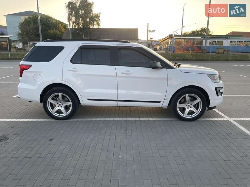 Позашляховик / Кросовер Ford Explorer 2015 в Вінниці