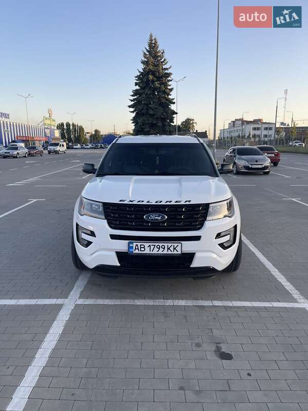 Позашляховик / Кросовер Ford Explorer 2015 в Вінниці