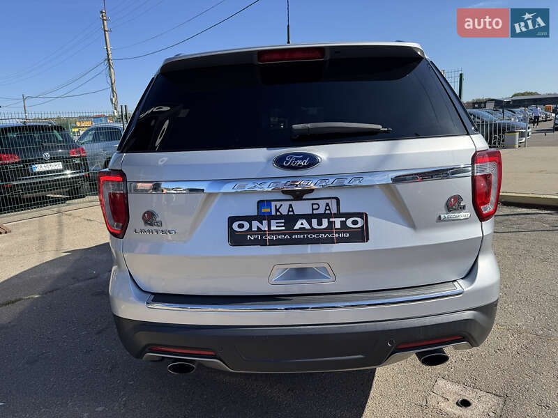 Позашляховик / Кросовер Ford Explorer 2018 в Києві