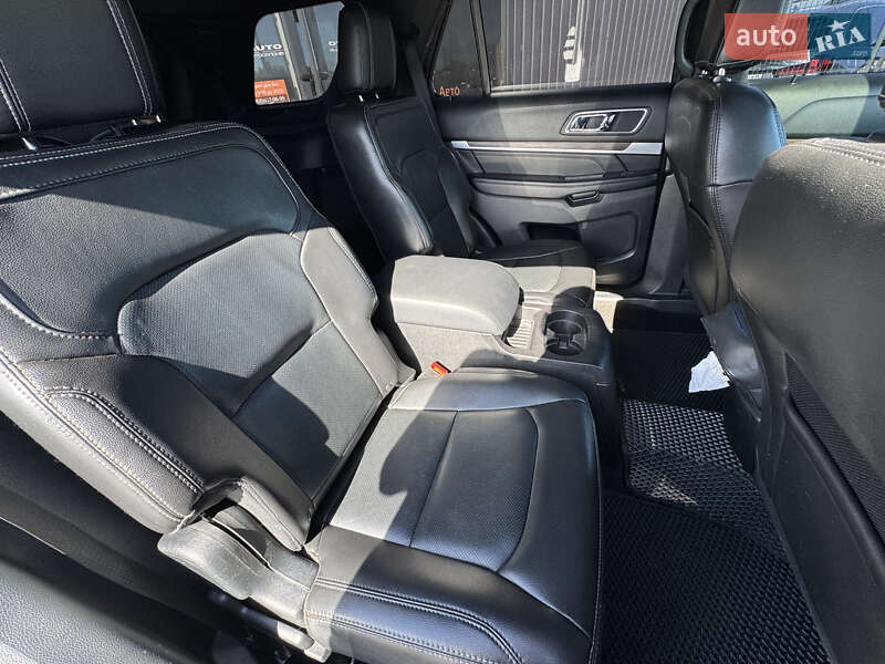 Позашляховик / Кросовер Ford Explorer 2018 в Києві