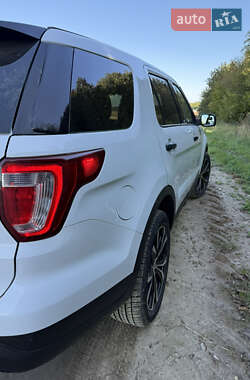 Внедорожник / Кроссовер Ford Explorer 2018 в 