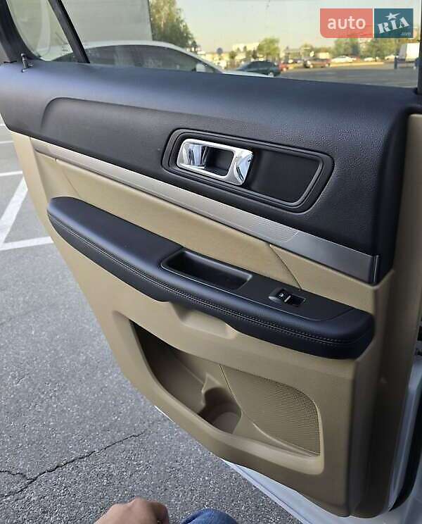 Внедорожник / Кроссовер Ford Explorer 2017 в Львове