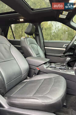 Внедорожник / Кроссовер Ford Explorer 2018 в 