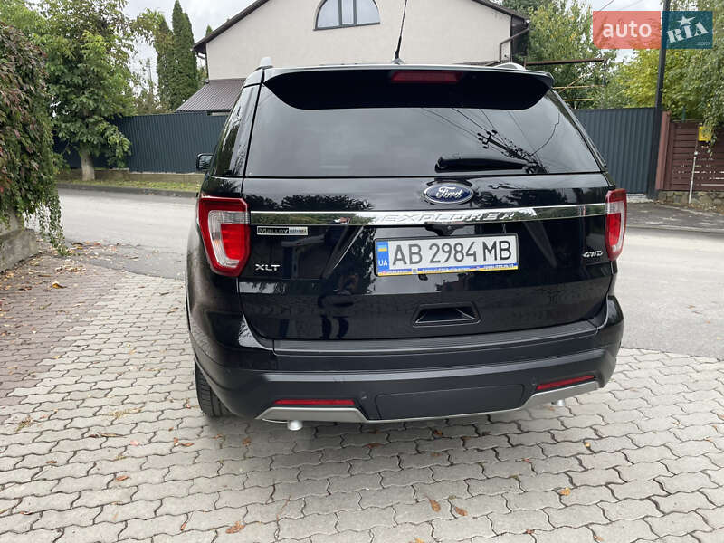 Внедорожник / Кроссовер Ford Explorer 2018 в Виннице