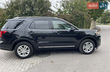 Внедорожник / Кроссовер Ford Explorer 2018 в 