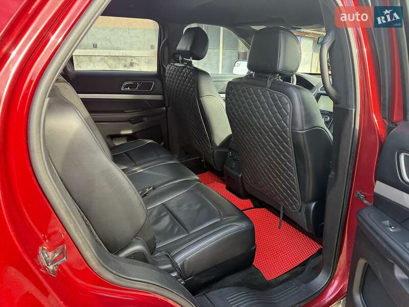 Внедорожник / Кроссовер Ford Explorer 2015 в Шептицькому