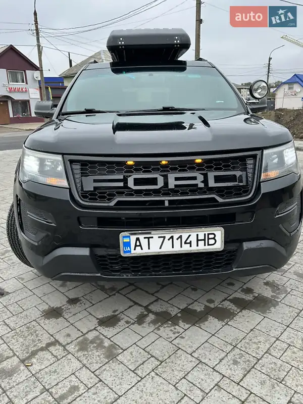 Ford Explorer