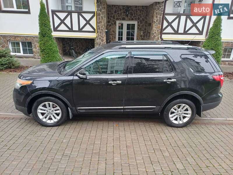 Позашляховик / Кросовер Ford Explorer 2013 в Києві