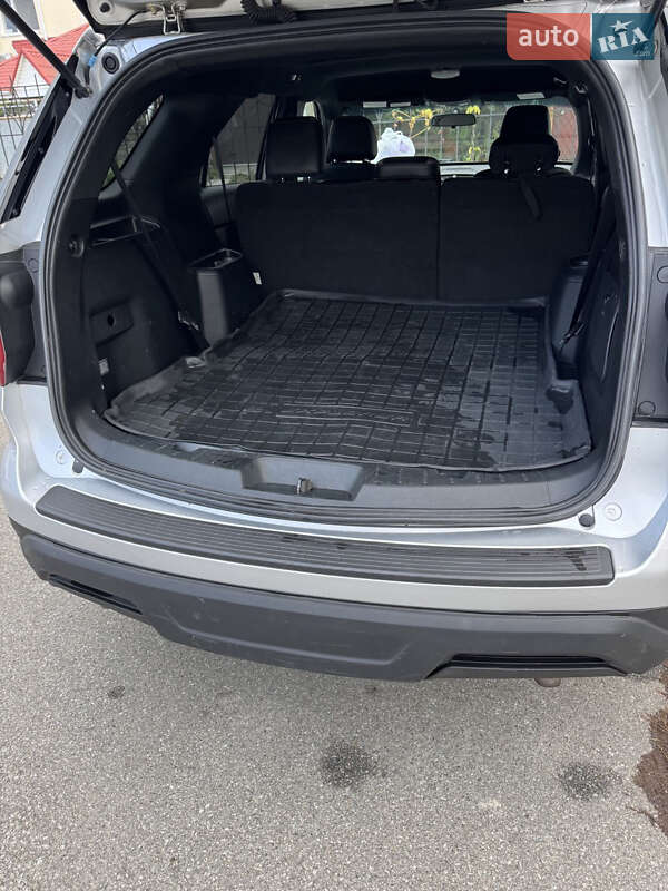 Внедорожник / Кроссовер Ford Explorer 2018 в Киеве фото 19 Внедорожник / Кроссовер Ford Explorer 2018 в Киеве