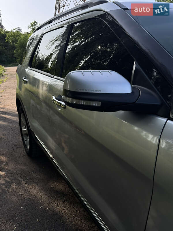 Позашляховик / Кросовер Ford Explorer 2013 в Кривому Розі