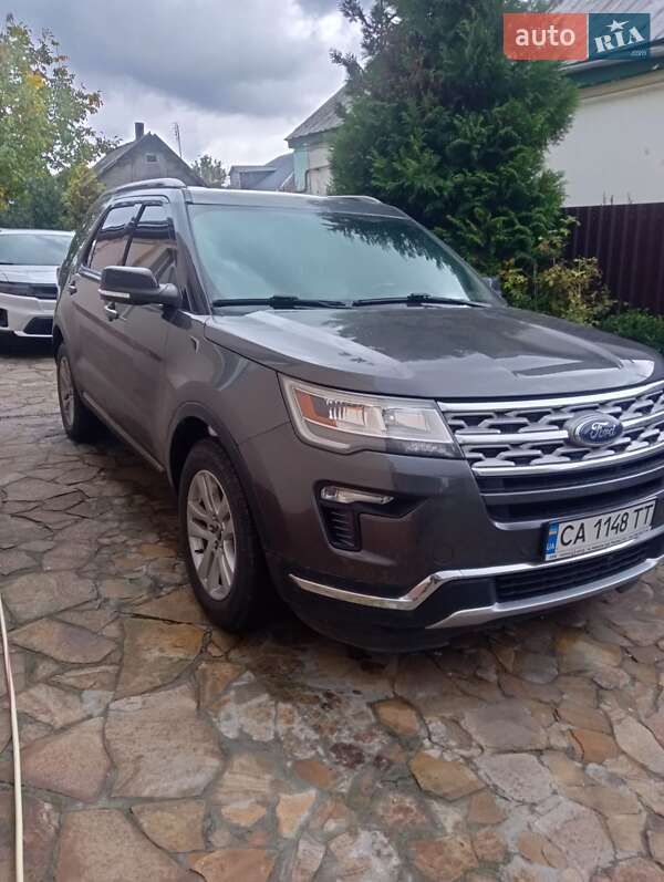 Внедорожник / Кроссовер Ford Explorer 2017 в Черкассах