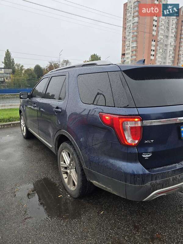 Позашляховик / Кросовер Ford Explorer 2016 в Києві