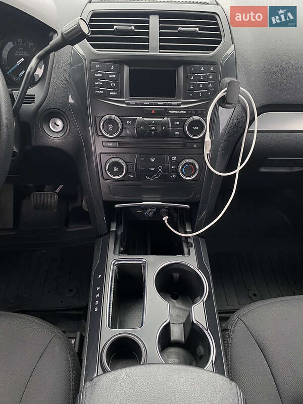 Позашляховик / Кросовер Ford Explorer 2017 в Києві фото 38 Позашляховик / Кросовер Ford Explorer 2017 в Києві