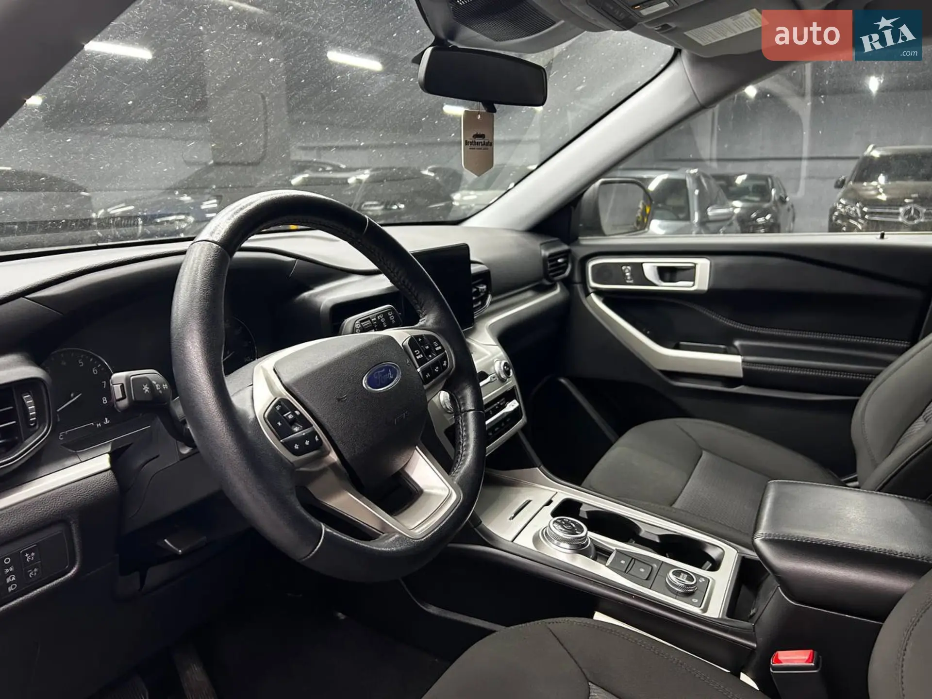 2022 Ford Explorer - мініатюра 11
