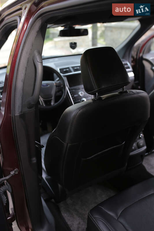 Внедорожник / Кроссовер Ford Explorer 2018 в Кременце