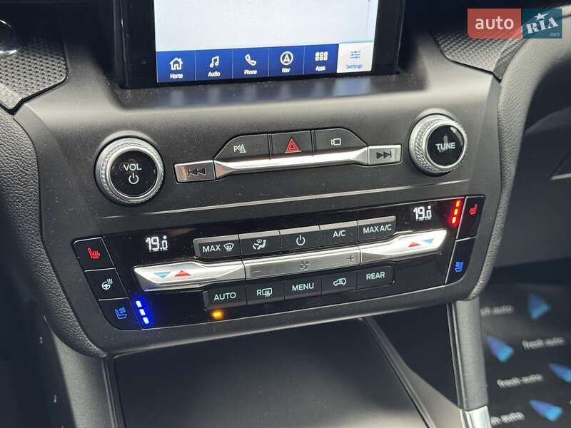 Позашляховик / Кросовер Ford Explorer 2020 в Рівному