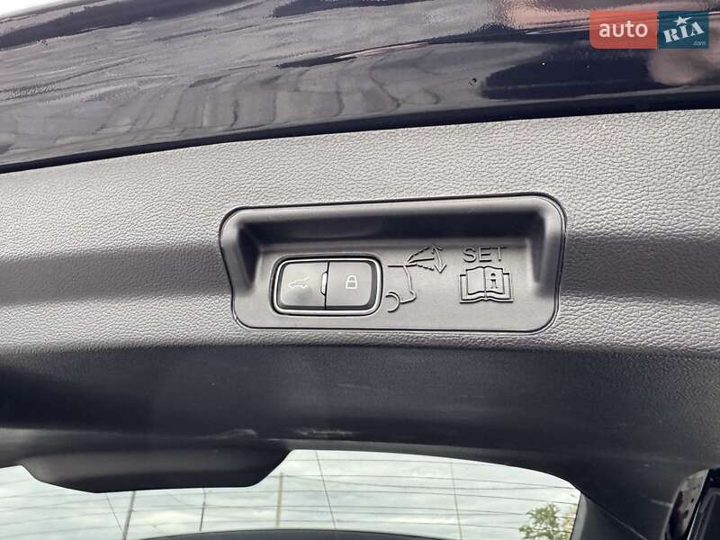 Позашляховик / Кросовер Ford Explorer 2020 в Рівному