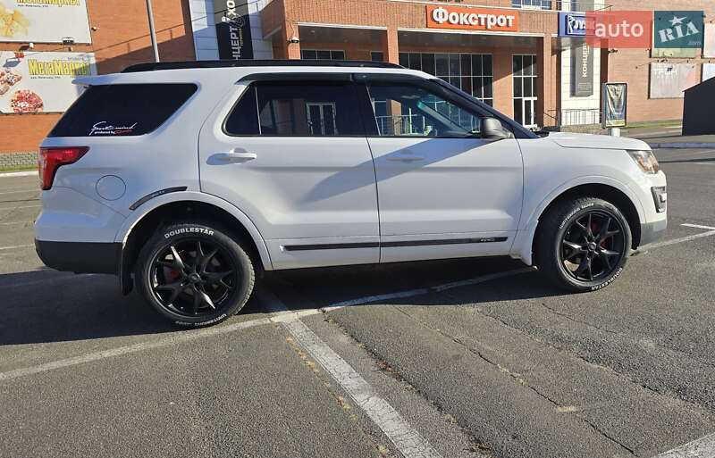 Позашляховик / Кросовер Ford Explorer 2016 в Броварах