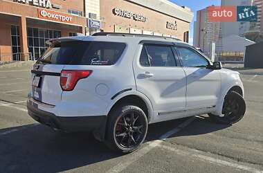 Внедорожник / Кроссовер Ford Explorer 2016 в Броварах
