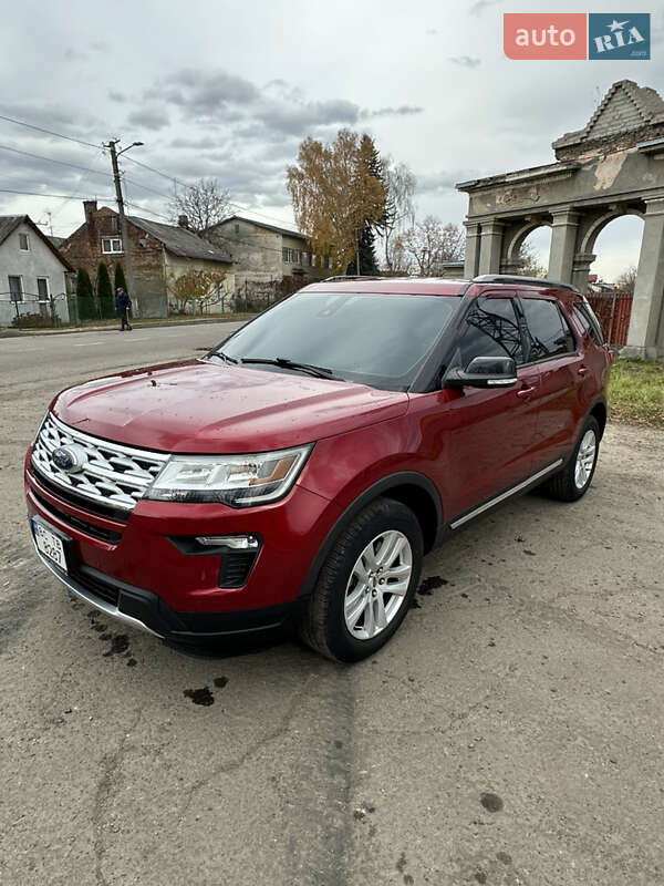 Позашляховик / Кросовер Ford Explorer 2018 в Рівному