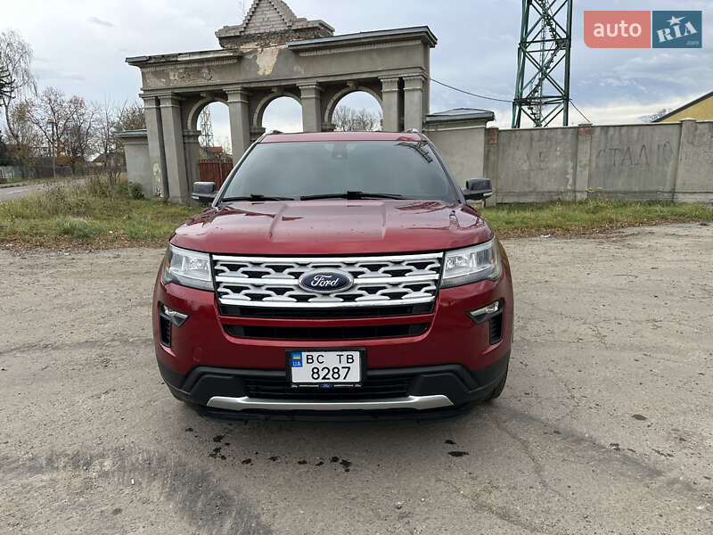Позашляховик / Кросовер Ford Explorer 2018 в Рівному
