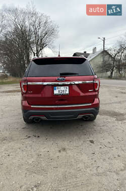 Позашляховик / Кросовер Ford Explorer 2018 в Рівному