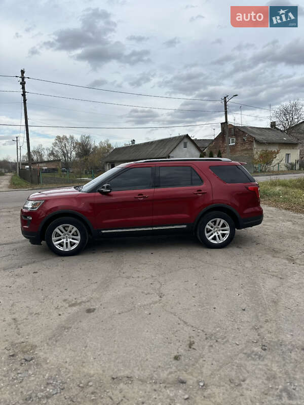 Позашляховик / Кросовер Ford Explorer 2018 в Рівному