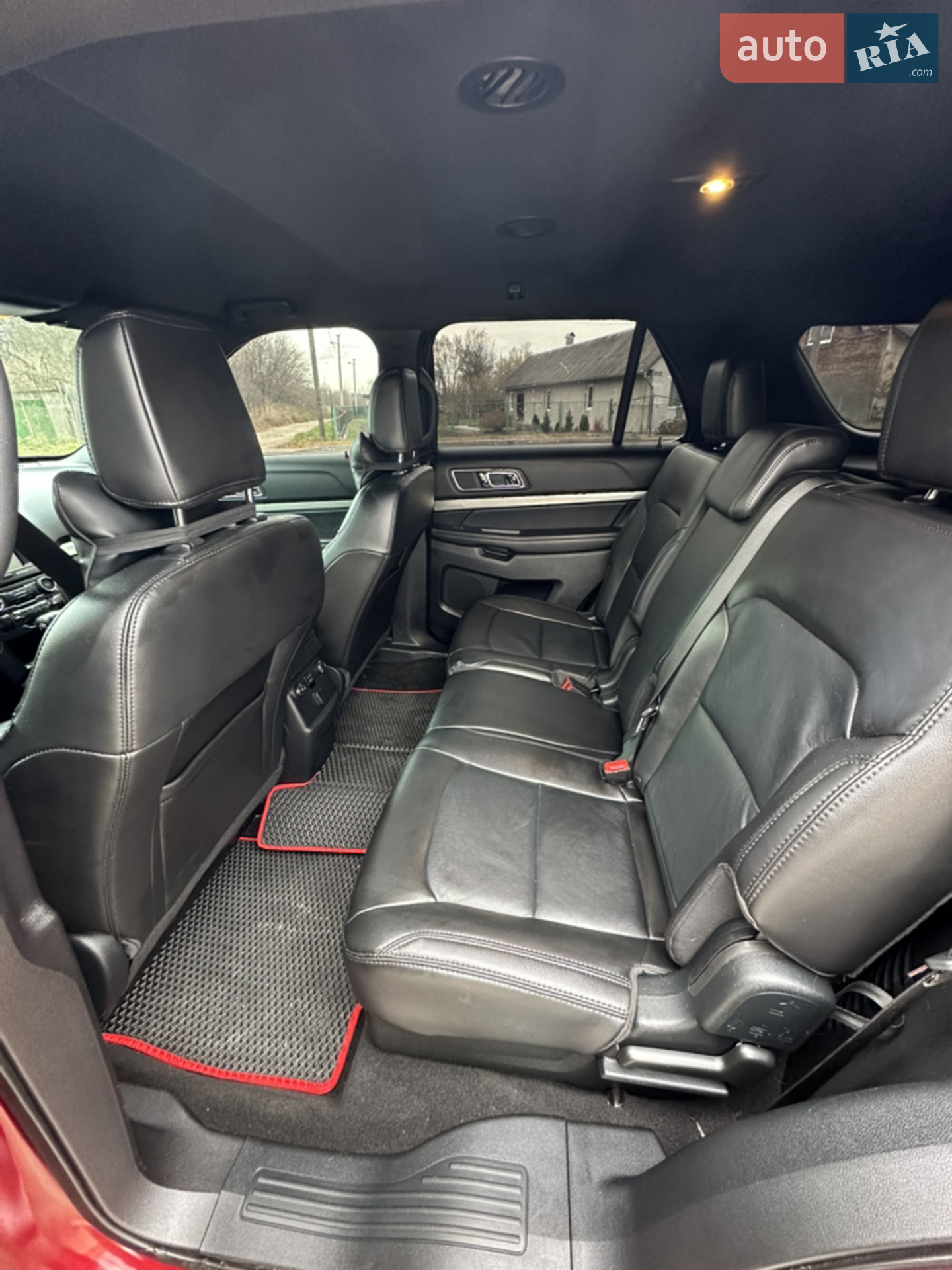 2018 Ford Explorer - мініатюра 18