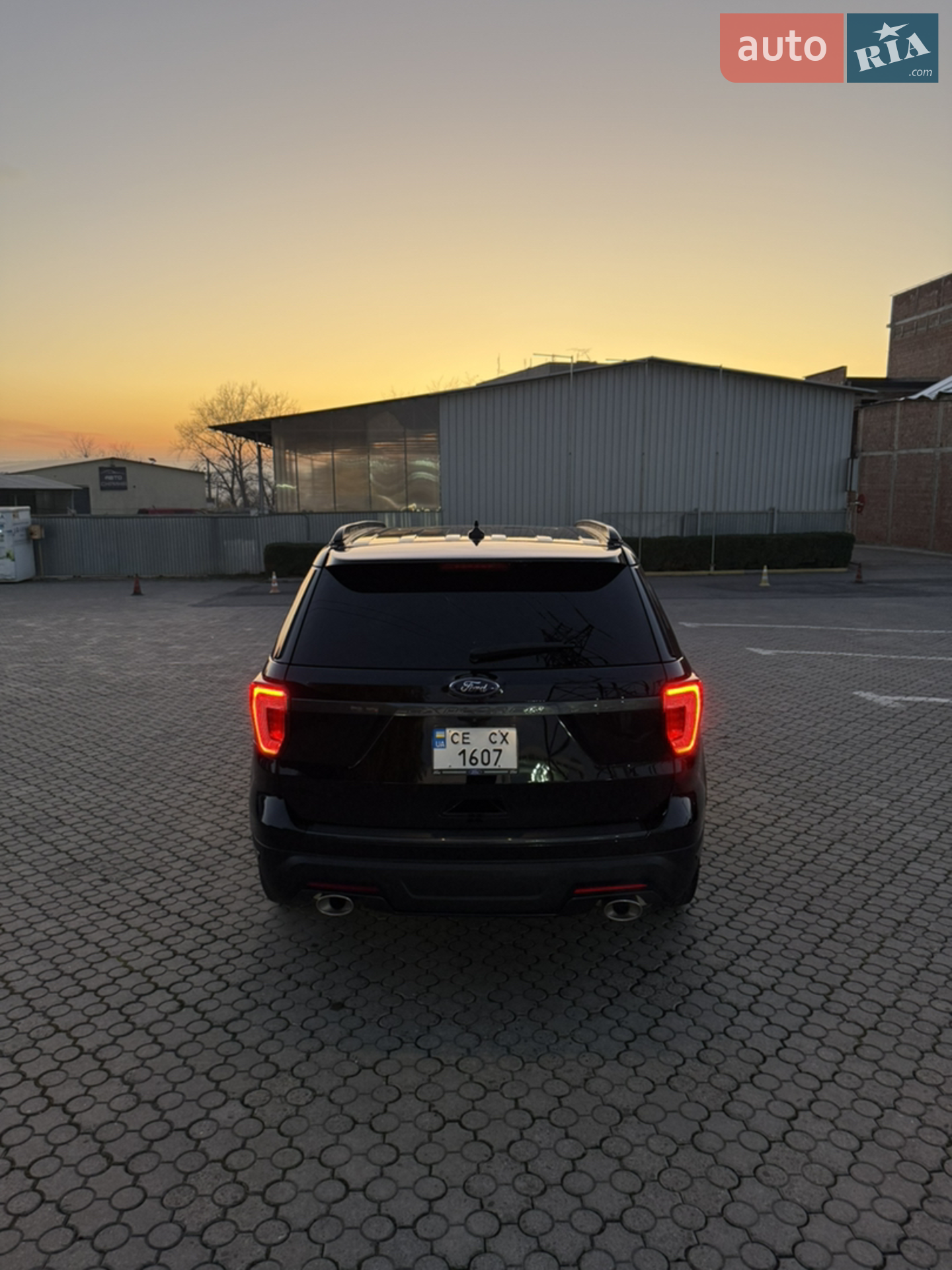 2018 Ford Explorer - мініатюра 23