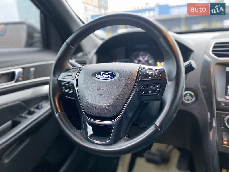 Внедорожник / Кроссовер Ford Explorer 2016 в Киеве