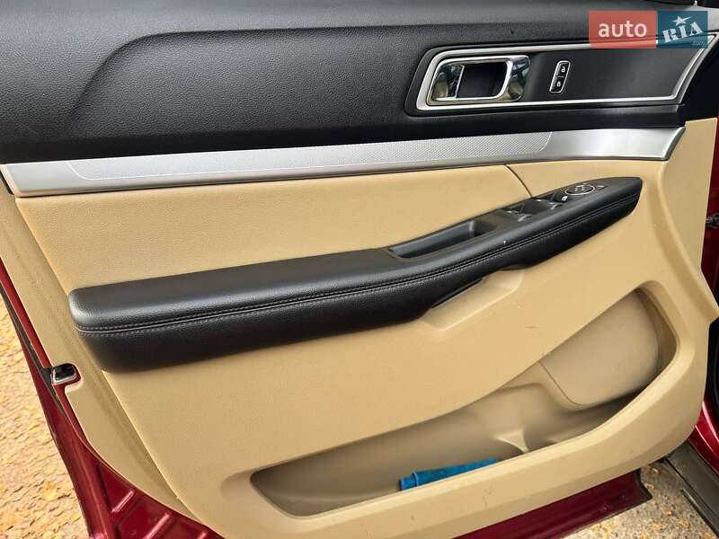 Внедорожник / Кроссовер Ford Explorer 2017 в Ахтырке