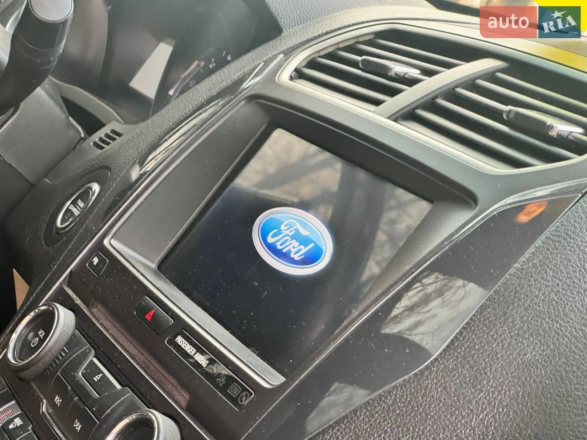 2017 Ford Explorer - мініатюра 63