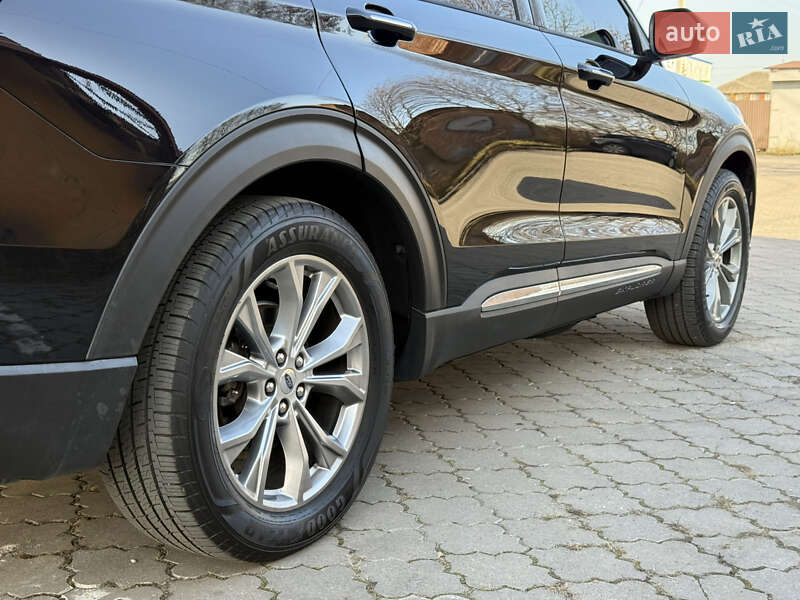 Внедорожник / Кроссовер Ford Explorer 2019 в Ковеле