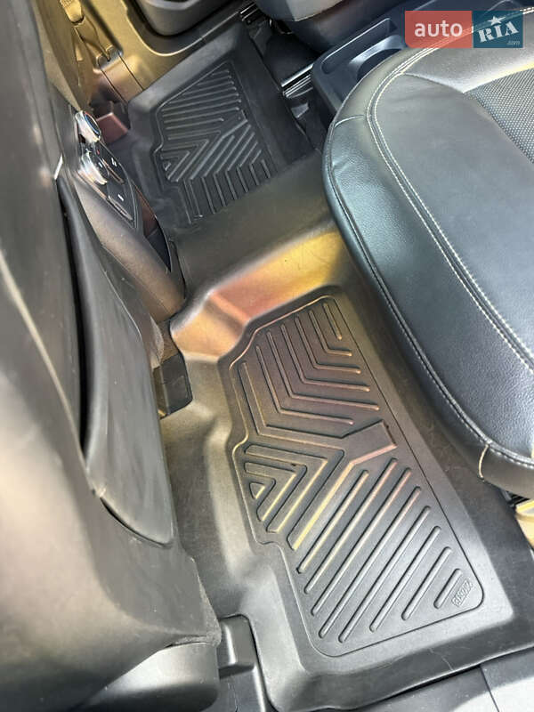 Внедорожник / Кроссовер Ford Explorer 2019 в Ковеле