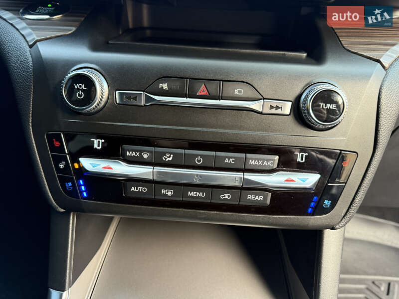 Внедорожник / Кроссовер Ford Explorer 2019 в Ковеле