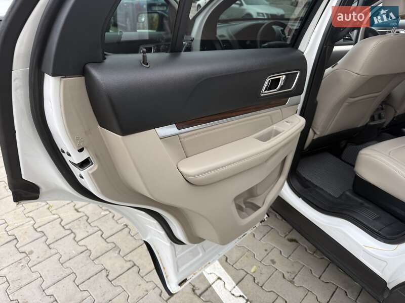 Позашляховик / Кросовер Ford Explorer 2016 в Києві фото 30 Позашляховик / Кросовер Ford Explorer 2016 в Києві