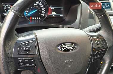 Позашляховик / Кросовер Ford Explorer 2018 в Стрию