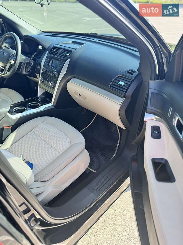 Позашляховик / Кросовер Ford Explorer 2017 в Івано-Франківську фото 13 Позашляховик / Кросовер Ford Explorer 2017 в Івано-Франківську