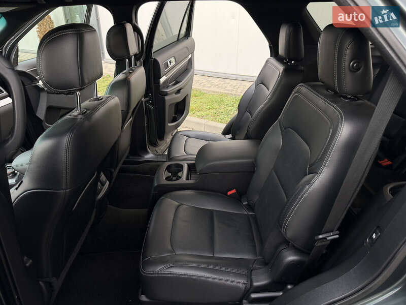 Внедорожник / Кроссовер Ford Explorer 2016 в Ивано-Франковске