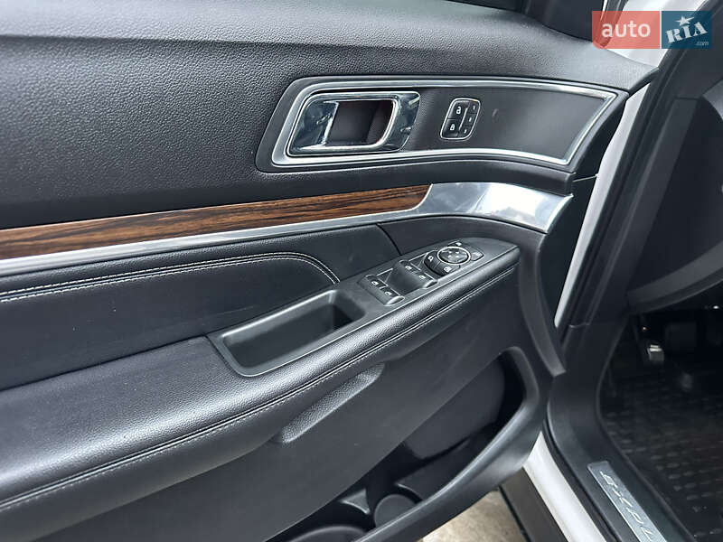 Внедорожник / Кроссовер Ford Explorer 2016 в Летичеве фото 24 Внедорожник / Кроссовер Ford Explorer 2016 в Летичеве